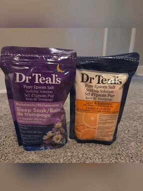 Dr Teal's Pure Epsom Salt Glow & Radiance & Sleep Melatonin Soak